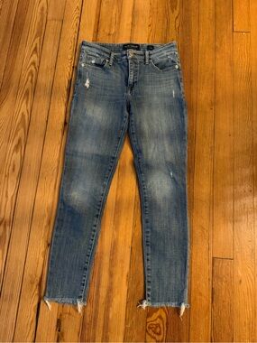 Lucky Brand Ava Skinny Jeans Size 2/26 Distressed Raw Hem Medium Wash